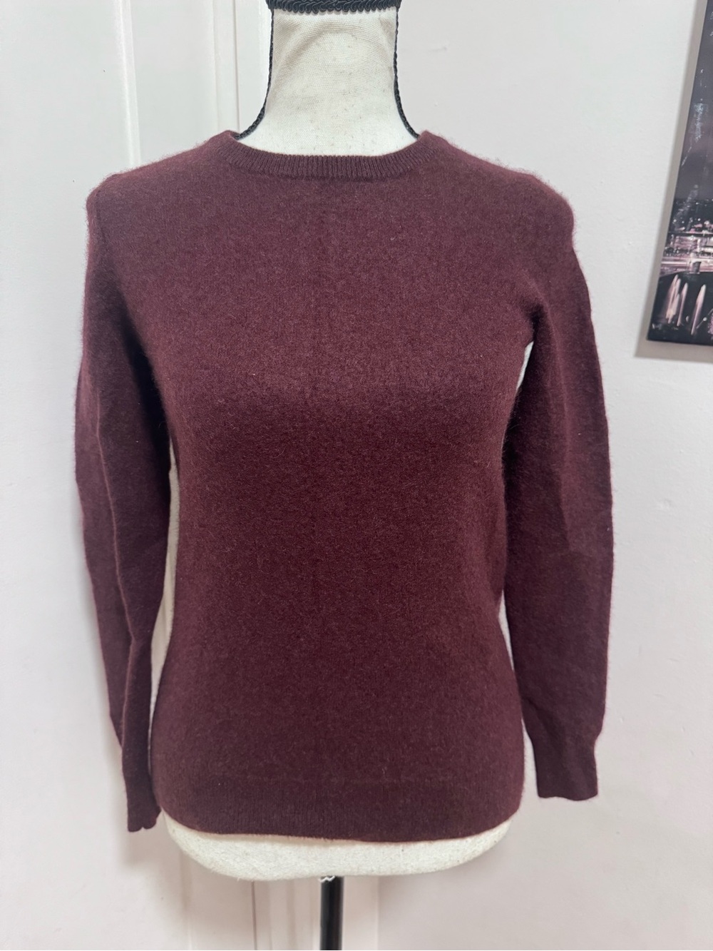 Bloomingdale's Women's Crewneck Sweater in Burgundy Plum